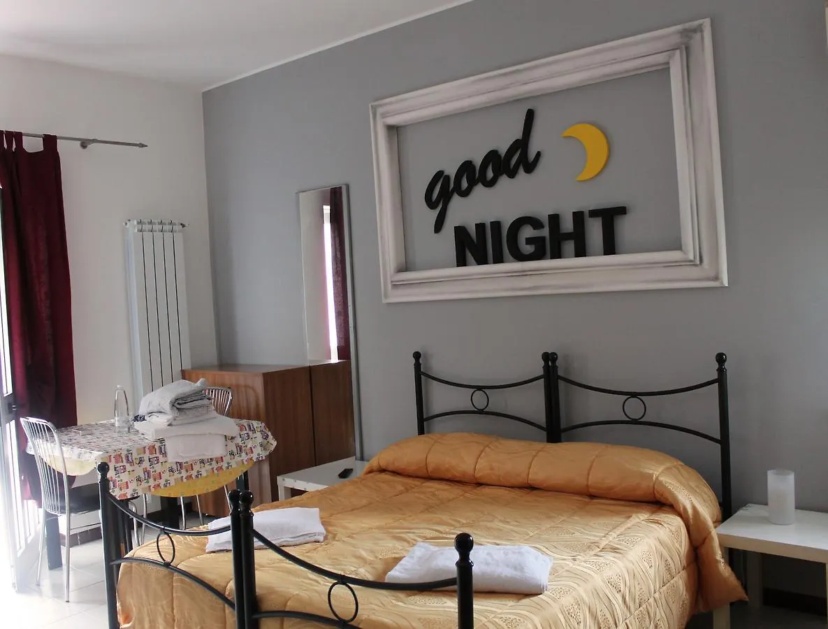 Oda ve Kahvaltı B&B Torre Rometta Marea İtalya